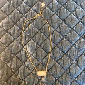 Kendra Scott necklace